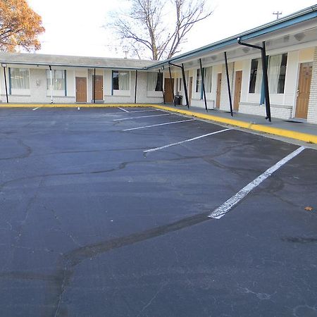 رونوك رابيدز Fairfax Motel المظهر الخارجي الصورة
